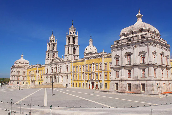 Tomar and Mafra small-group tour from Lisbon